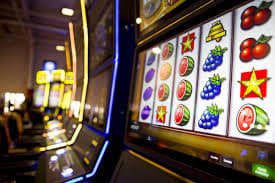 batway VIP ကစားသမား ငွေထုတ် Cashback ဆုငွေ Wave Money ဖြင့် ရယူနေသောမြင်ကွင်း