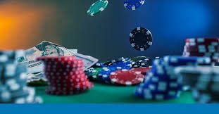 batway ငွေထုတ် Wave Money KBZPay AYA Pay ဖြင့် MMK ကျပ်ငွေ ထုတ်ယူနေသောမြင်ကွင်း